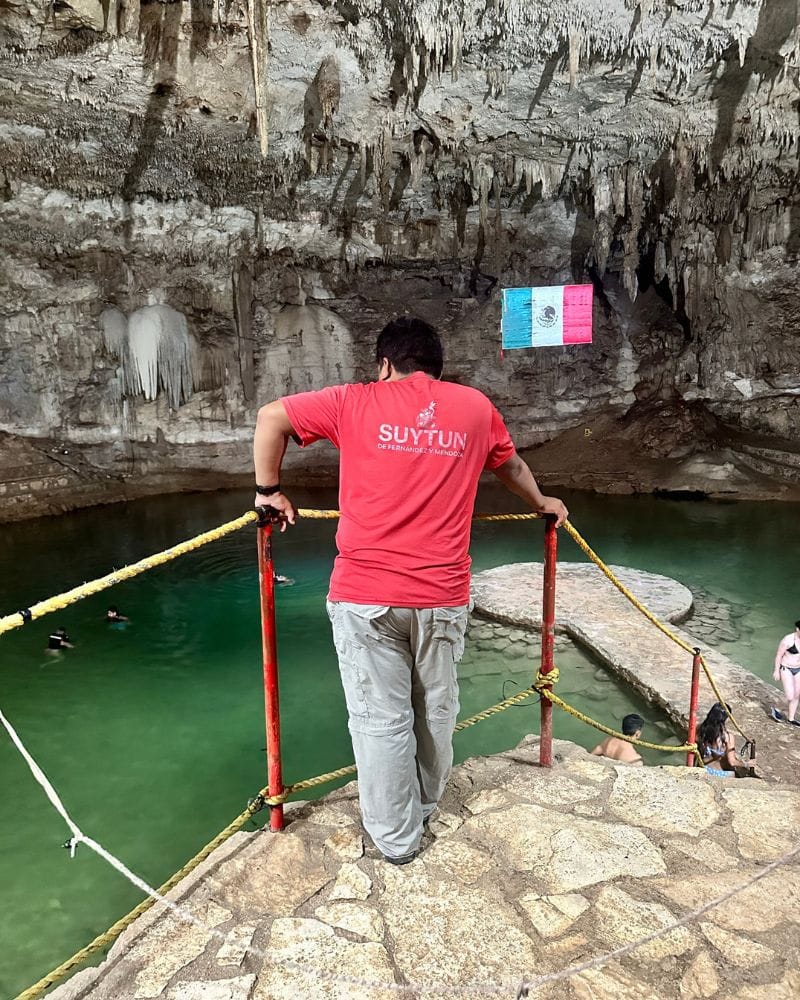 cenote suytun lifeguard