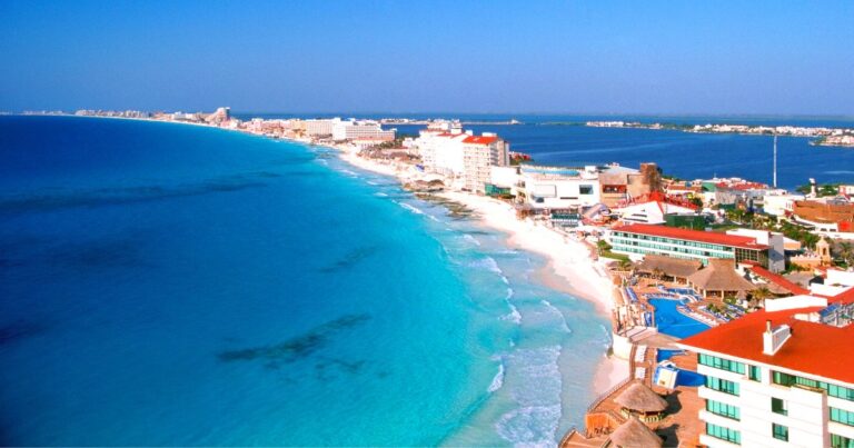 beach in cancun in may