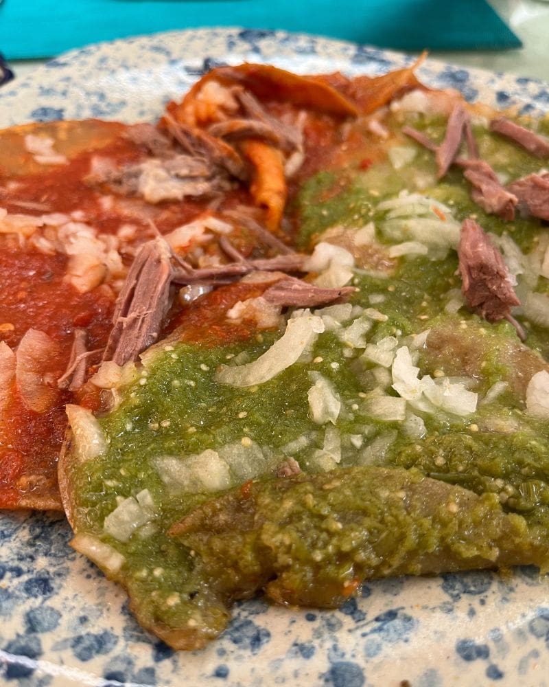 plate of chalupas in mexico