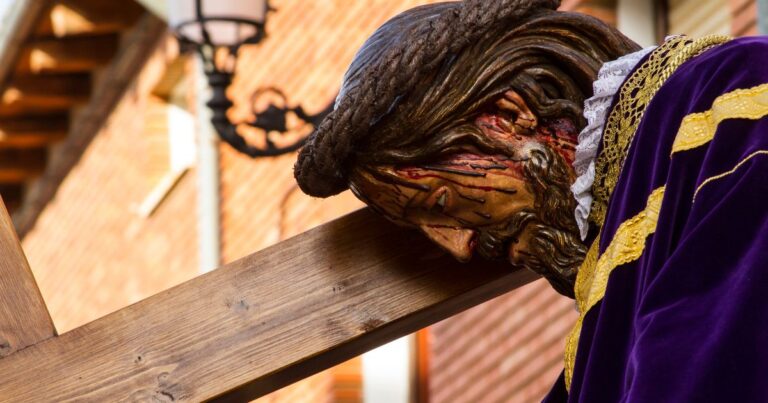 christ crucifixion depiction during semana santa in Mexico