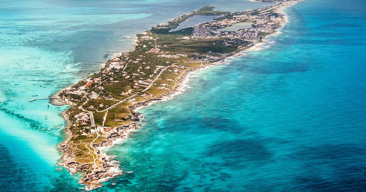 aerial view of isla mujeres