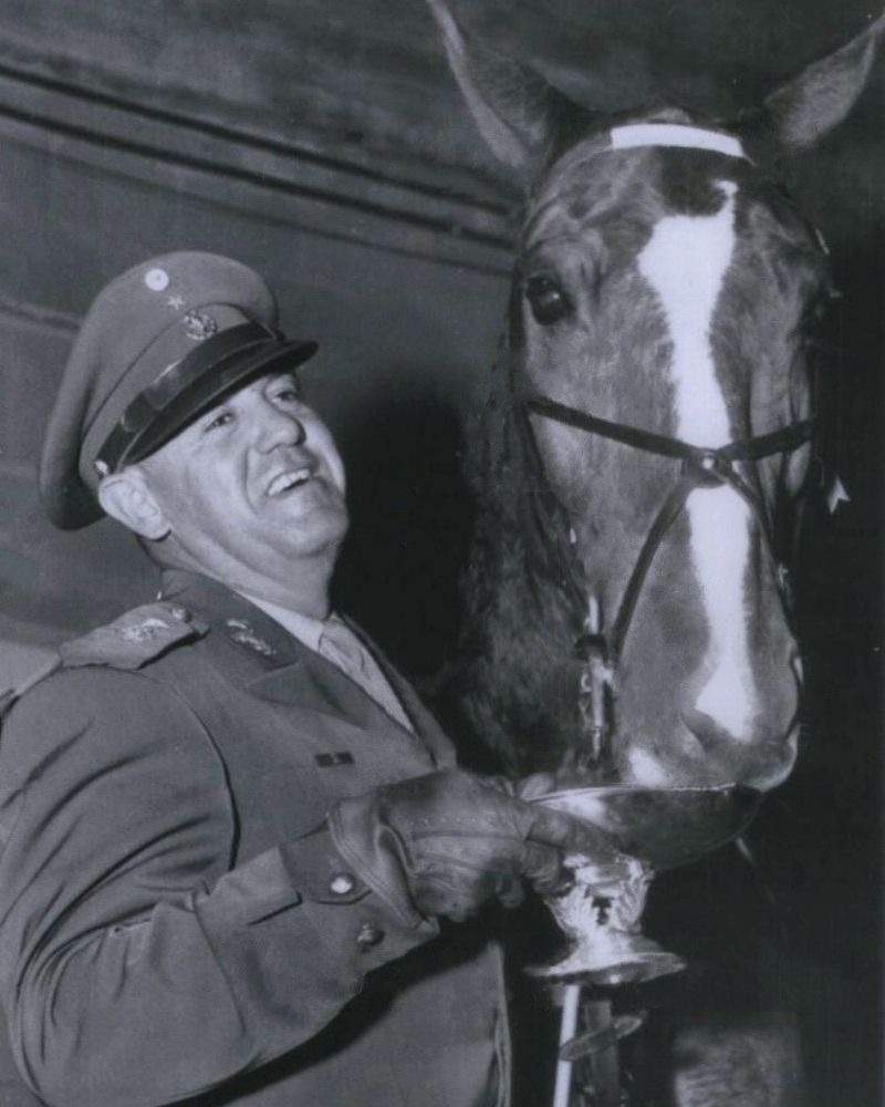 Mexican Olympian Humberto Mariles with a horse