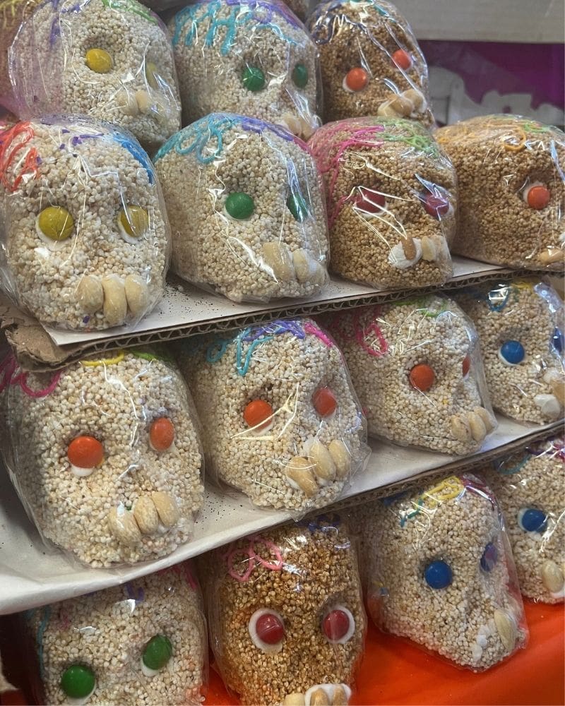 amaranto sugar skulls (made with amaranth grain)