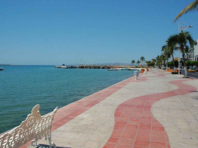 la paz malecon (beachfront boardwalk)