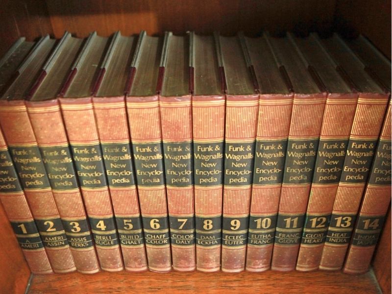 set of encyclopedias