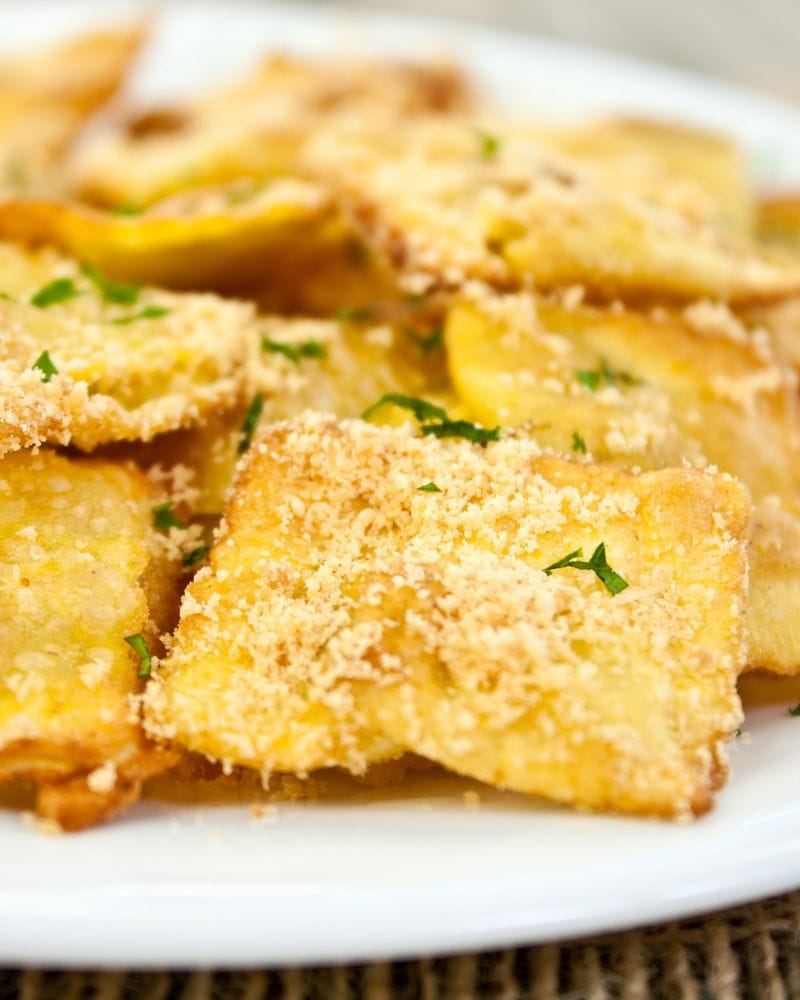 toasted ravioli (aka fried ravioli)